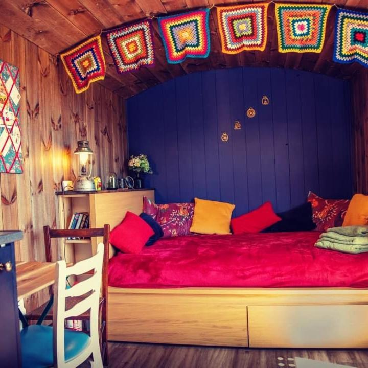 Hotel Under The Oak Glamping Caerphilly Esterno foto