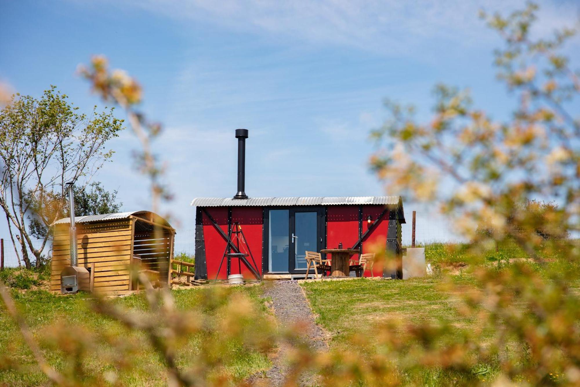 Hotel Under The Oak Glamping Caerphilly Esterno foto