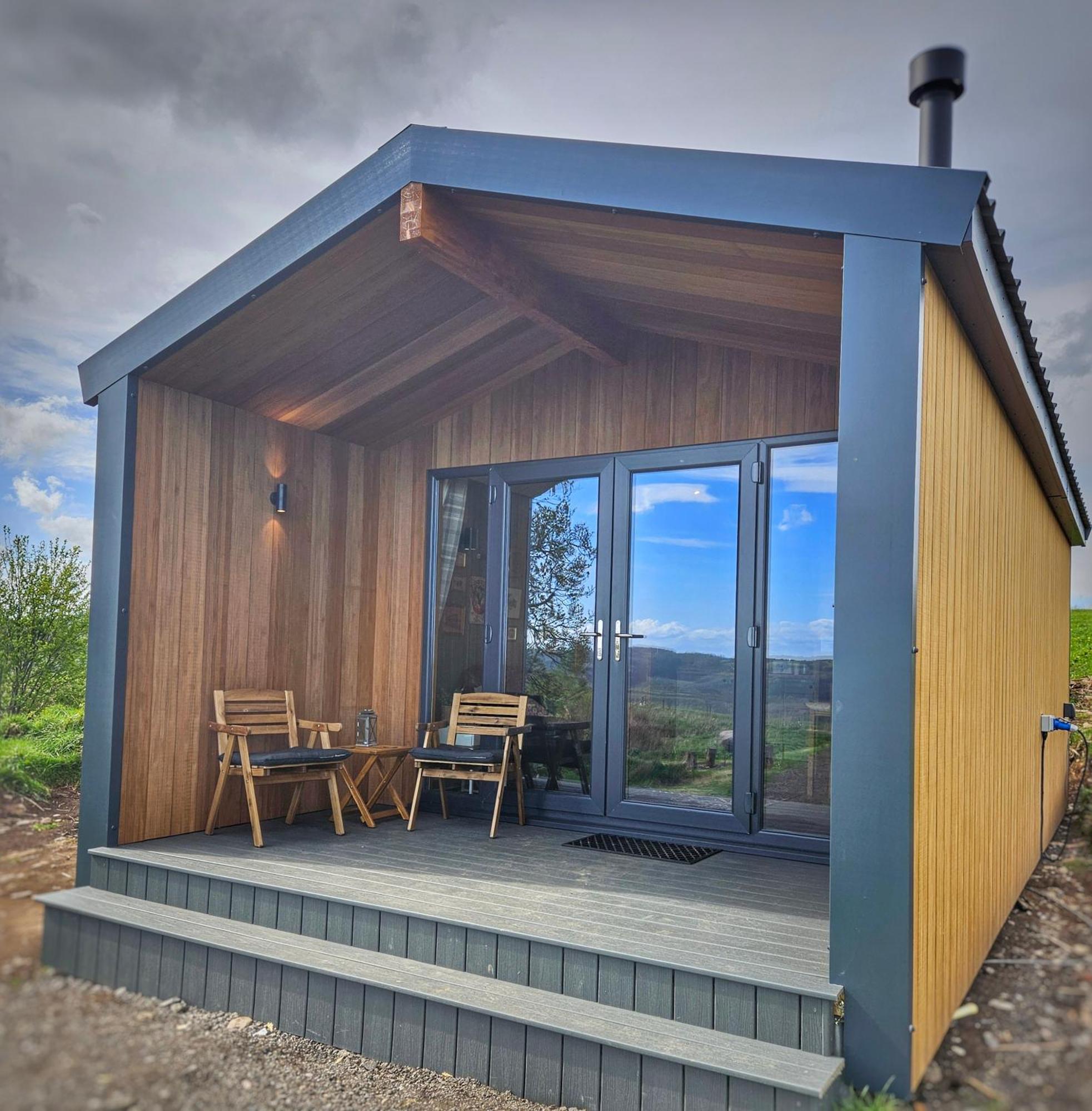 Hotel Under The Oak Glamping Caerphilly Esterno foto