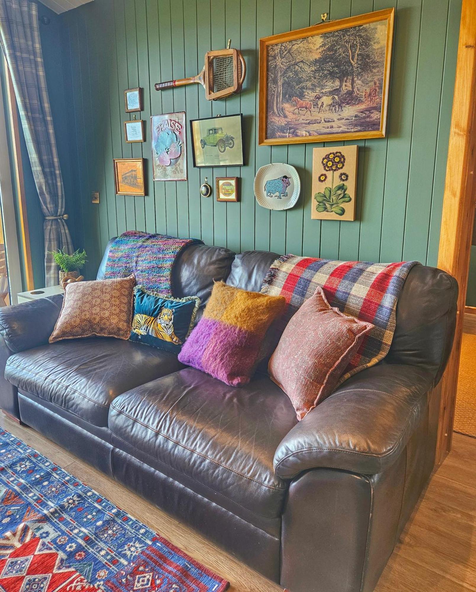 Hotel Under The Oak Glamping Caerphilly Esterno foto
